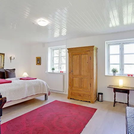 Alokke Bed and Breakfast 3*
