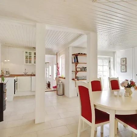 Bed and Breakfast Alokke 3*