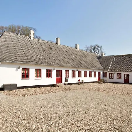 Alokke Bed and Breakfast 3*
